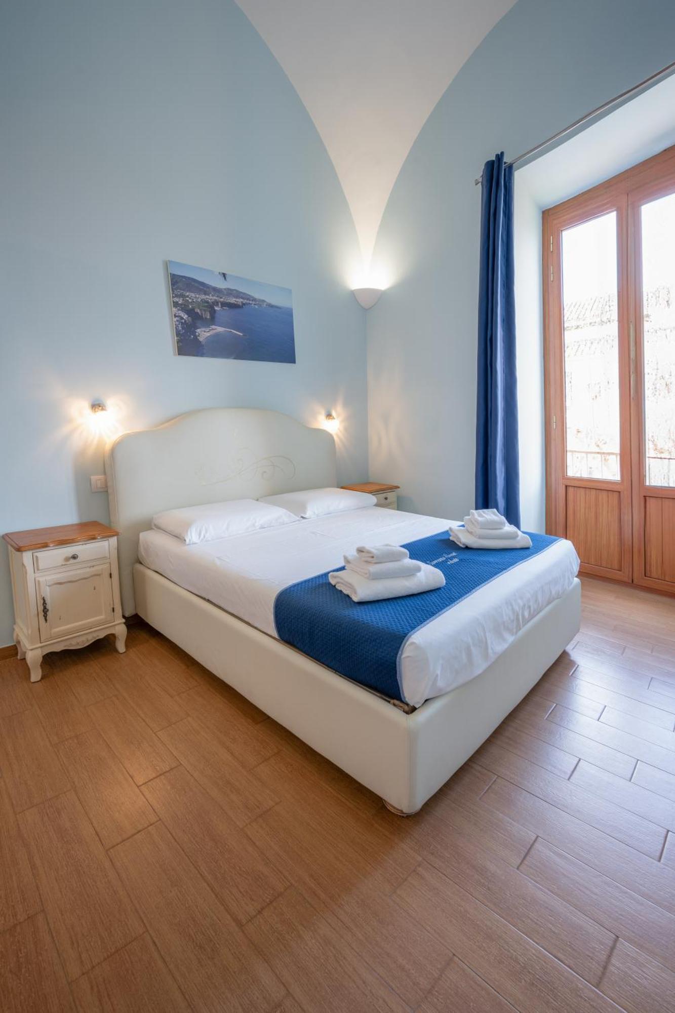 Hotel Sorrento Coast Relais Meta Esterno foto