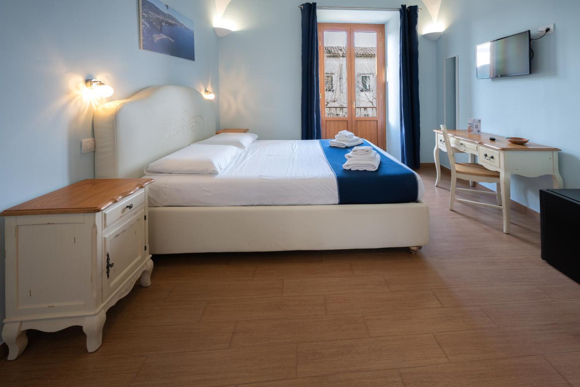 Hotel Sorrento Coast Relais Meta Esterno foto