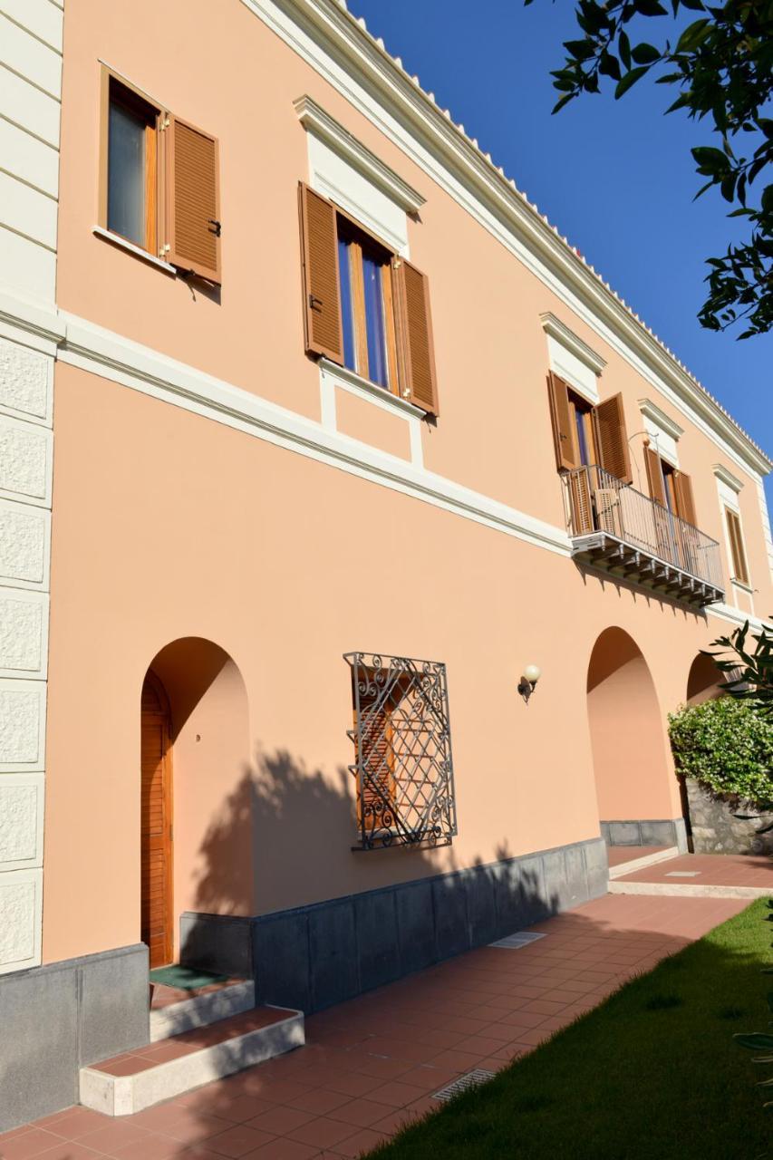 Hotel Sorrento Coast Relais Meta Esterno foto